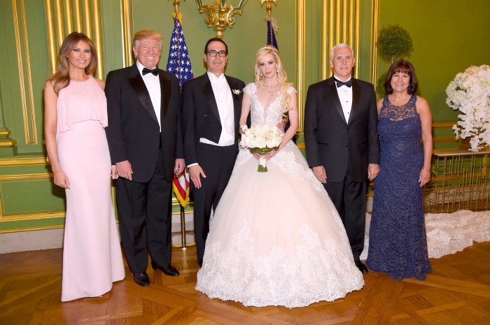 Melania trump wedding dress cost