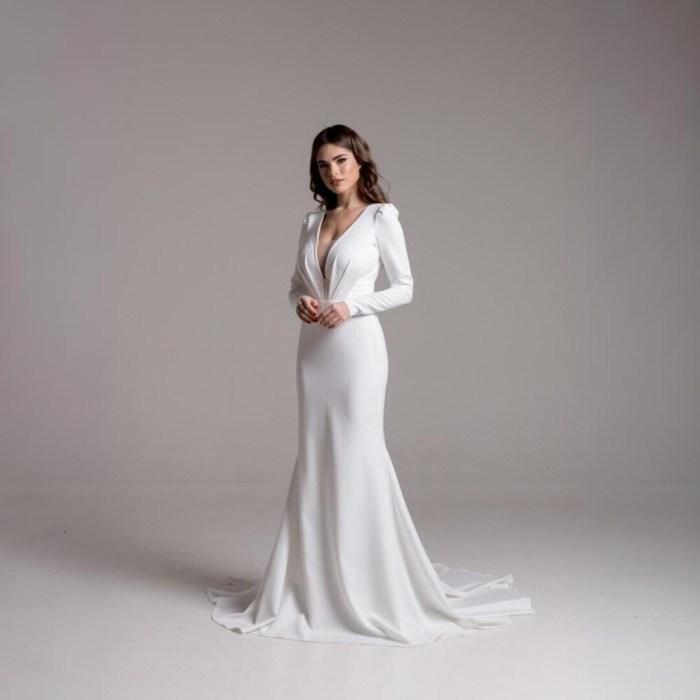 Long sleeve crepe wedding dress